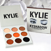 Набор тени KYLIE (KyGR009) (120)