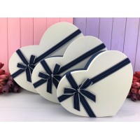 Коробка в форме сердца "Blue line" белая 3 шт.