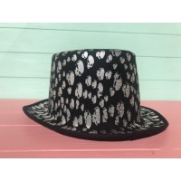 Шляпа с черепами Шляпа с черепами